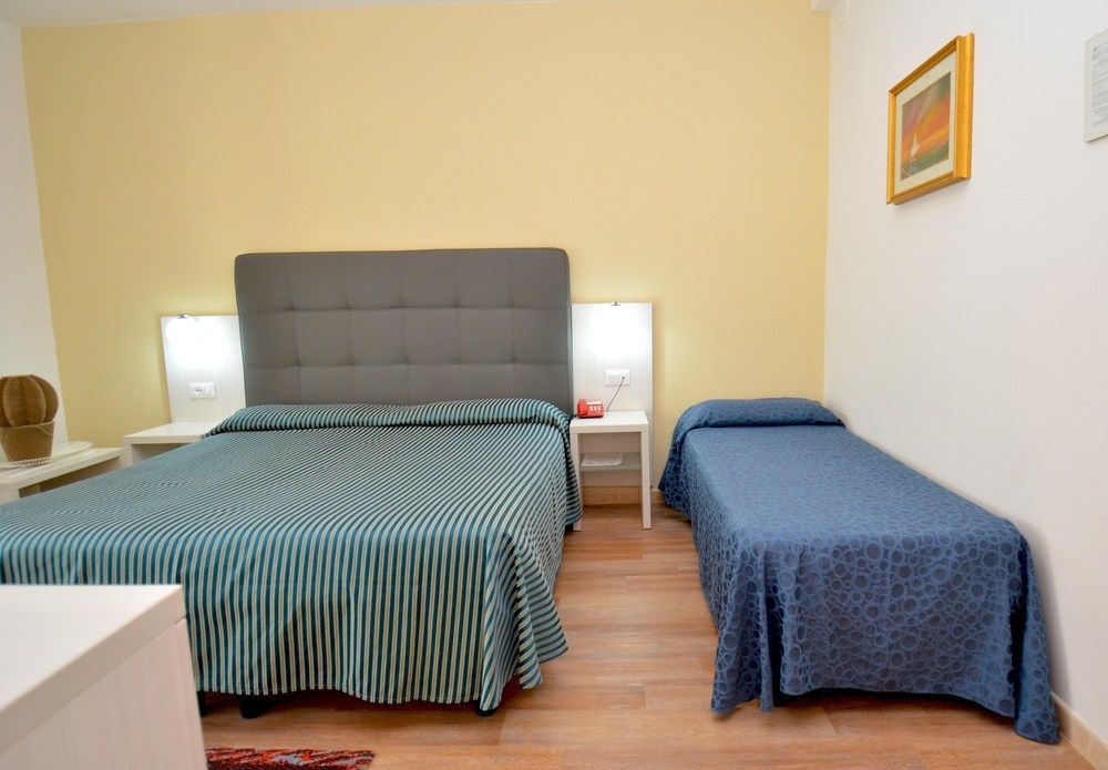 Hotel Stockholm Lido di Jesolo Exterior photo